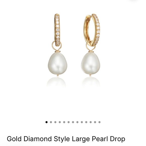 Lily & Roo Gold Diamond Style Large Pearl Drop Hoop Earrings - Picture 4 of 4